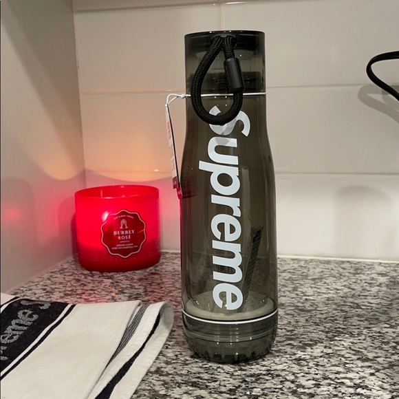 Supreme Zoku Glass Core Protected Bottle